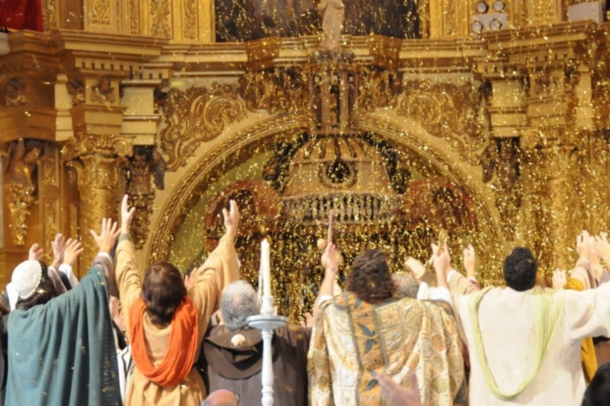 Misteri Festa d’Elx: ascension virgen apostoles
