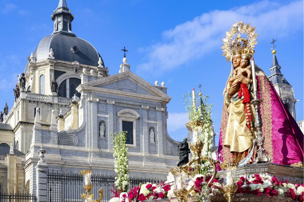 Virgen de la Almudena