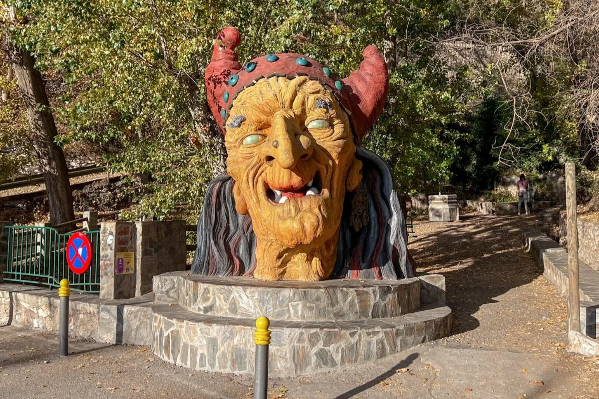 Soportújar (Granada): El mapa del tesoro en el pueblo embrujado de la Alpujarra