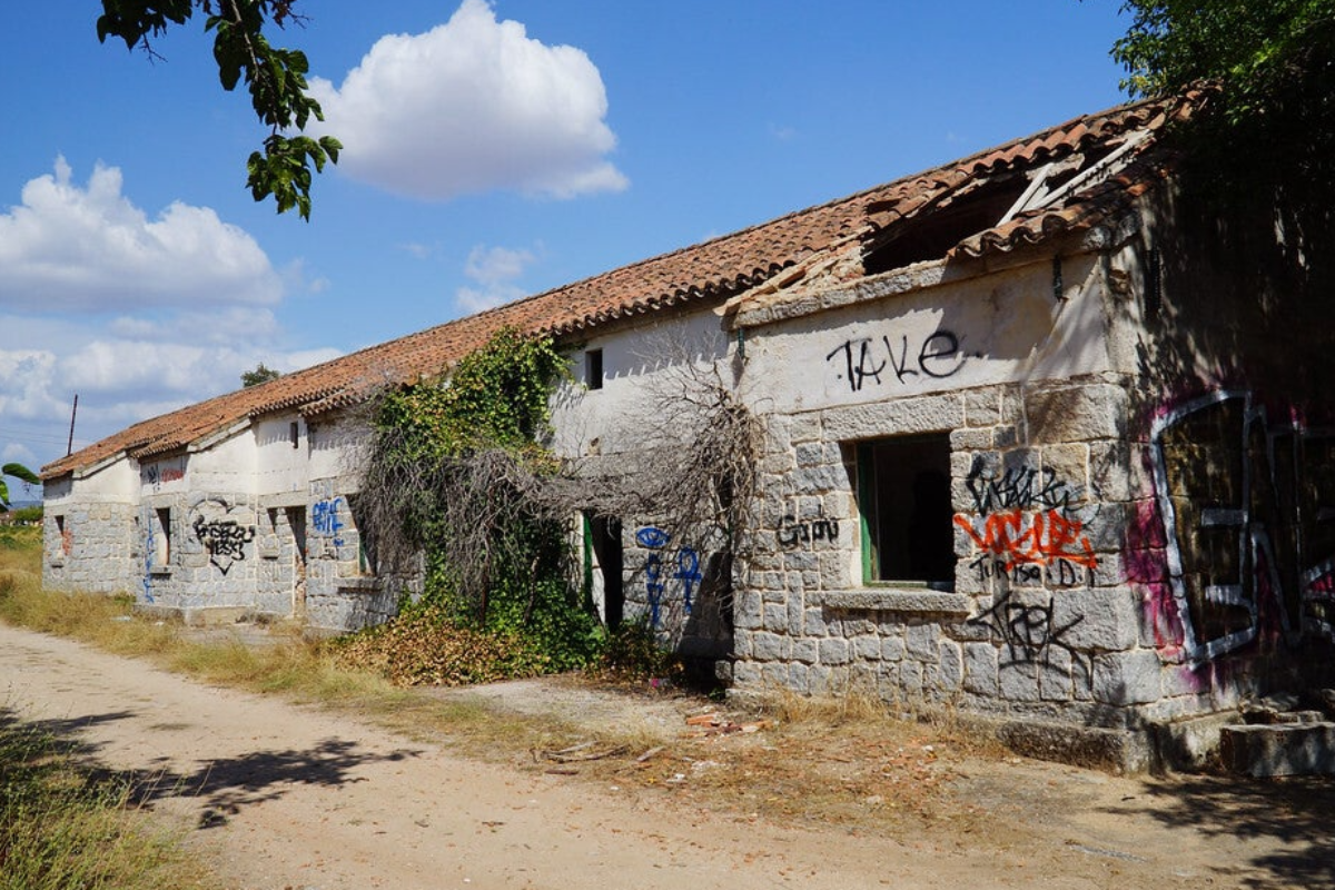 El Alamín: el pueblo fantasma que se resiste a desaparecer