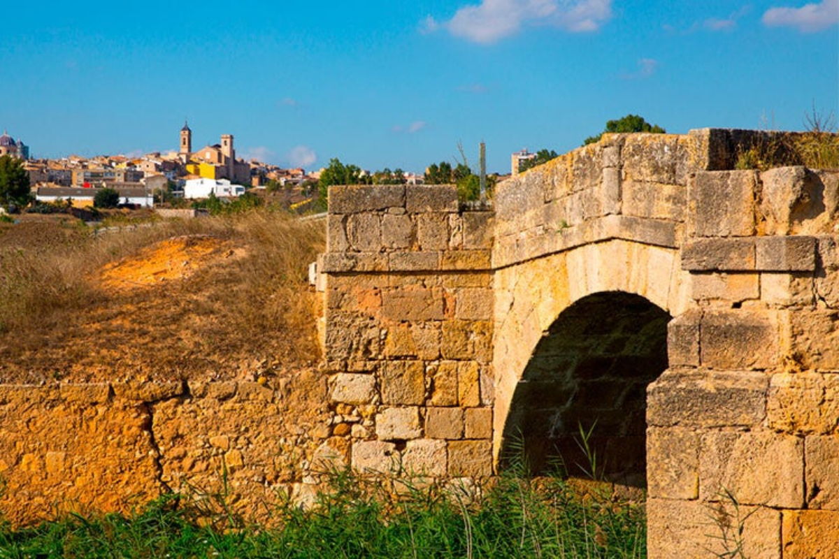 Puente Requena