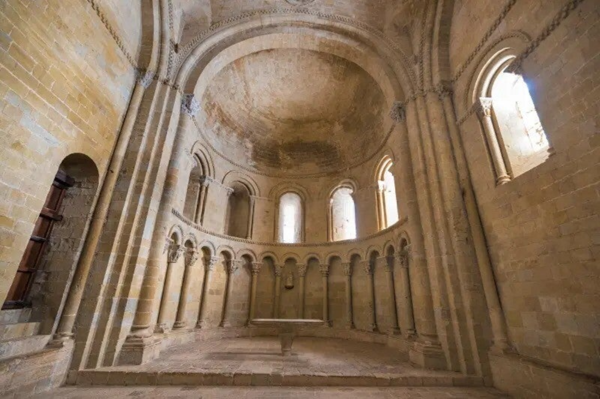 Castillo de Loarre (La fortaleza románica mejor conservada de Europa)