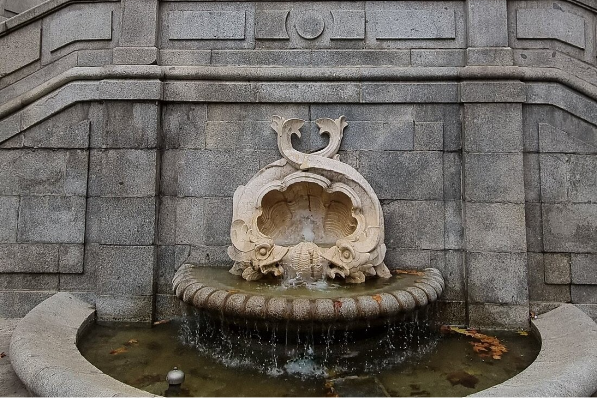 Fuente de los Afligidos (Travesía de los Afligidos / San Martín)