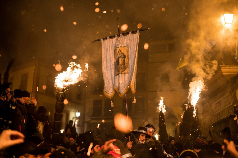 Fiesta de los Escobazos