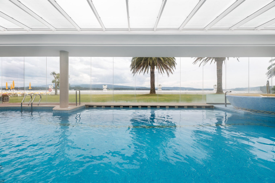 Balneario histórico y hotel – Vapor, elegancia y arquitectura del descanso