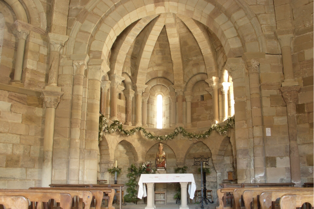 Interior Santa María de Eunate – Navarra