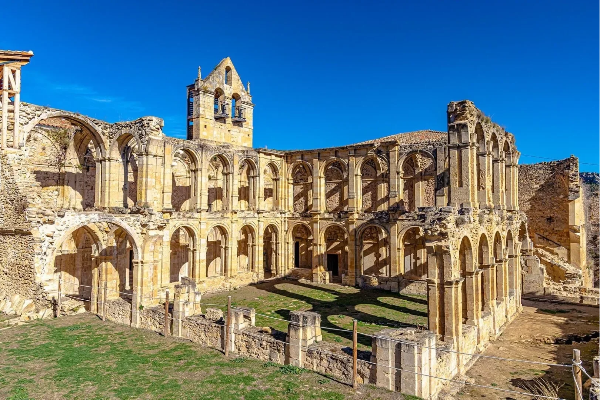  Monasterio de Santa María de Rioseco