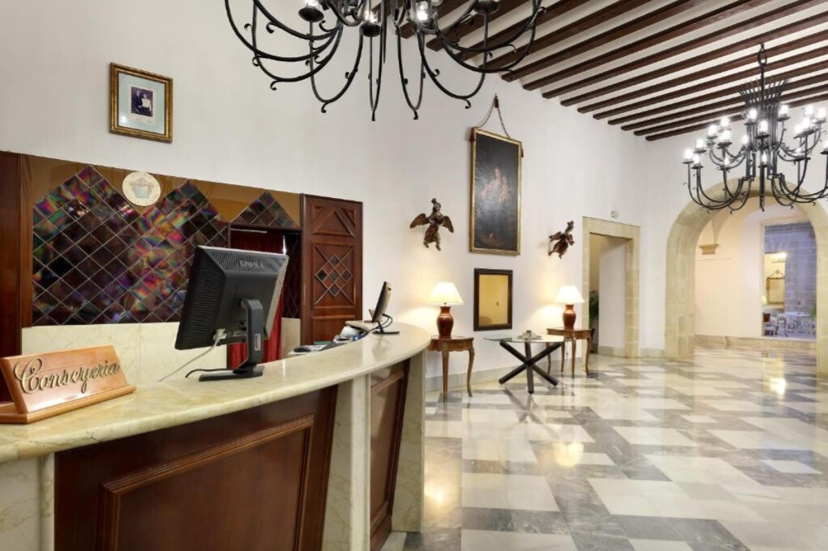 Crisol Monasterio de San Miguel ****