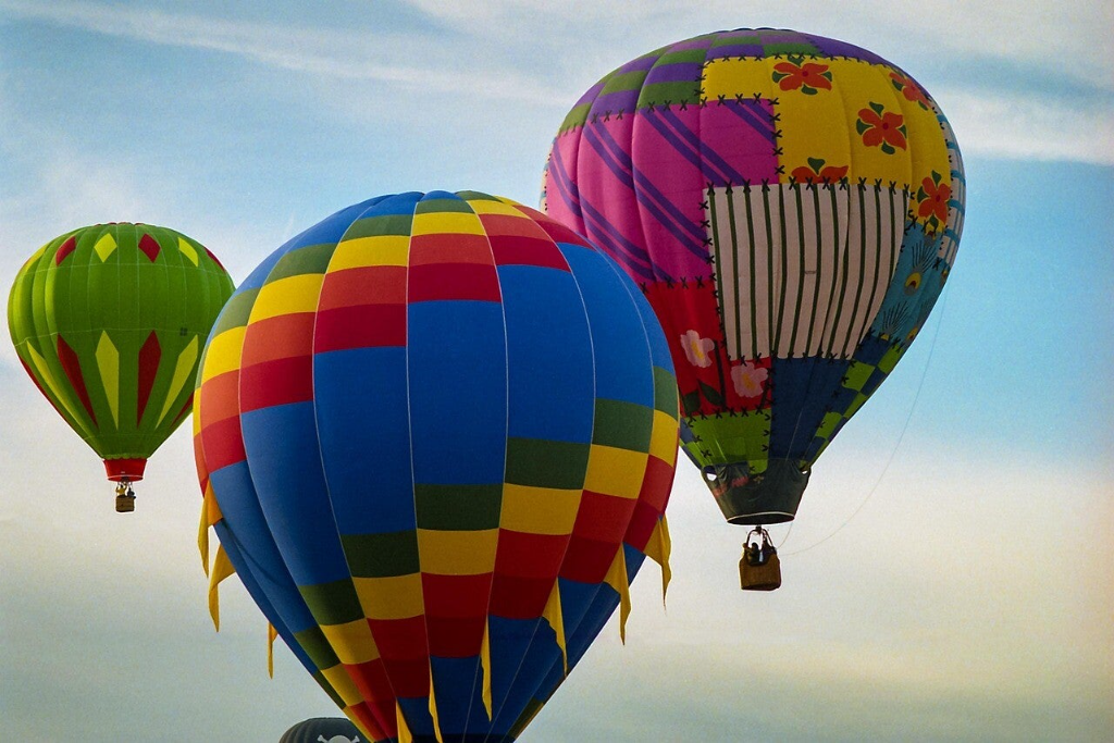 Globos aerostaticos de colores