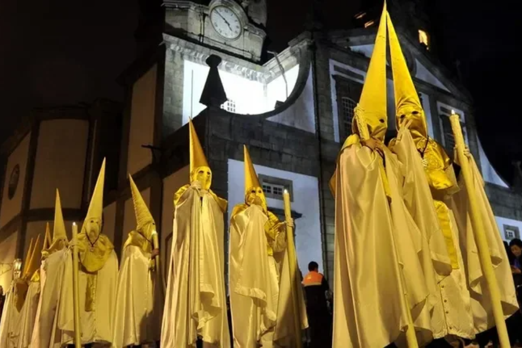 Os Caladiños (Miércoles Santo), Ferrol