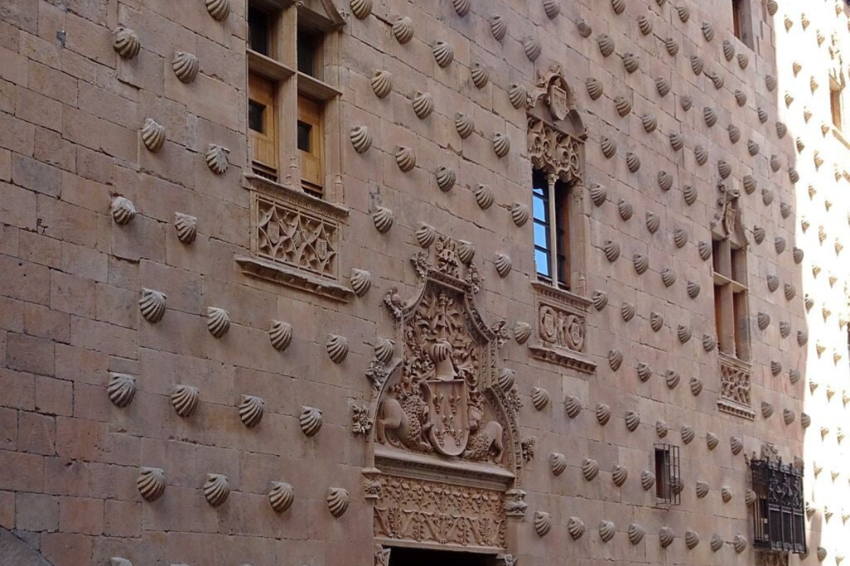 Casa de las Conchas, Salamanca