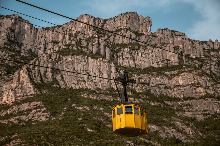 Teléferico Ruta a Sant Jeroni: en la cima de Montserrat