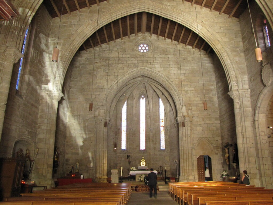 Iglesia Parroquial de San Martiño – Devoción marinera en el corazón de O Grove
