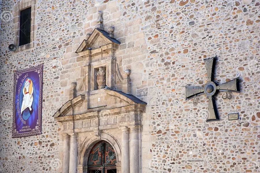 Basílica de la Virgen de la Encina