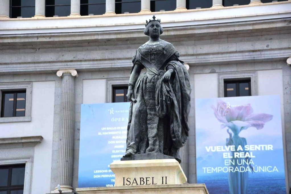 Isabel II Plaza de Oriente
