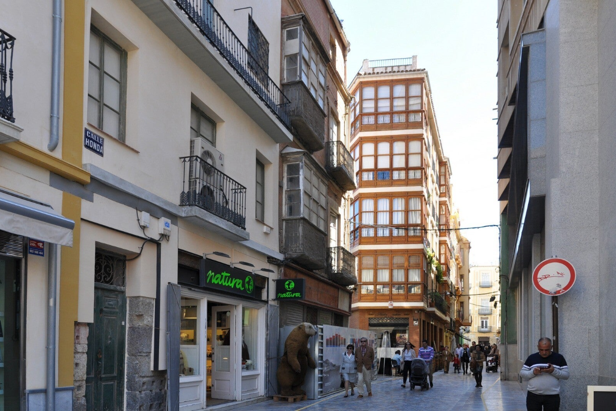 Calle Honda: tradición, vida local y sabor cartagenero