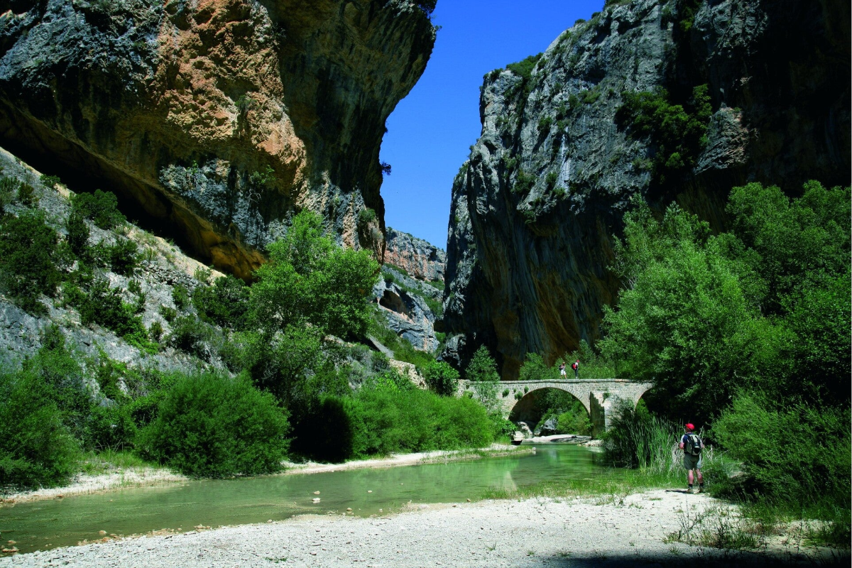 Sierra de Guara.  (Cañones, barrancos y pueblos colgados en el Prepirineo)