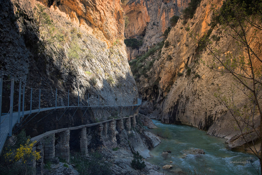 Las Pasarelas de Alquézar: aventura suave entre roca y río