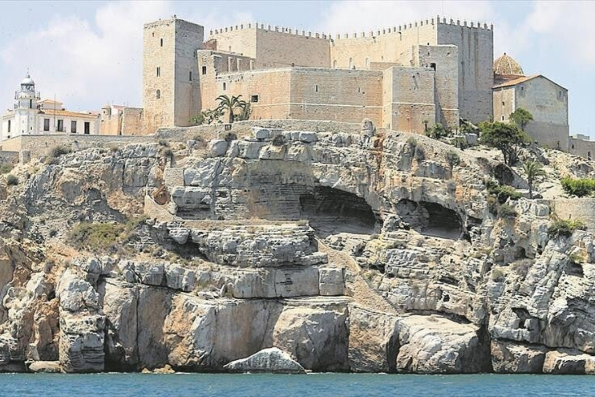 Acantilado Castillo Papa Luna, peñiscola