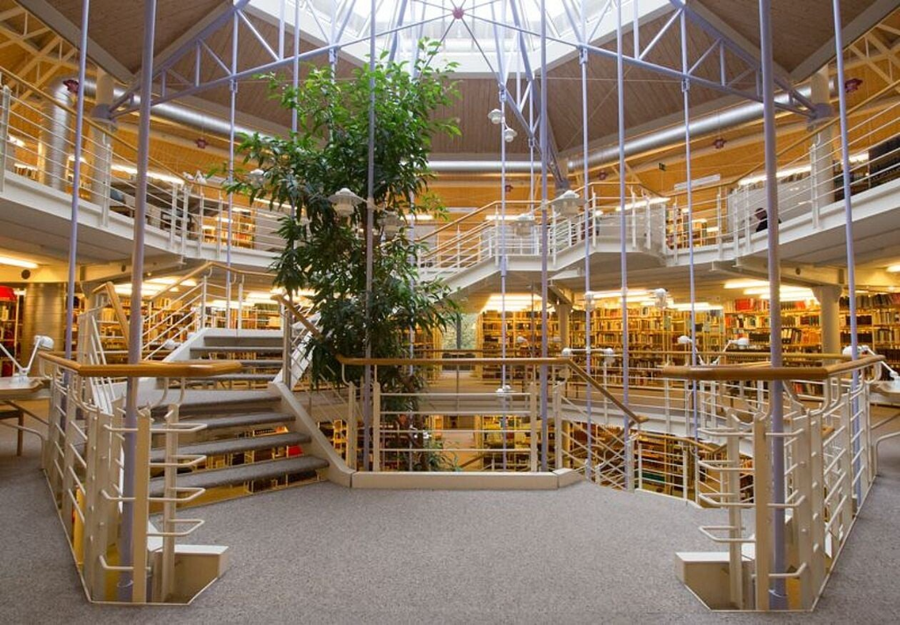 interior Universidad de Tübingen: patrimonio vivo