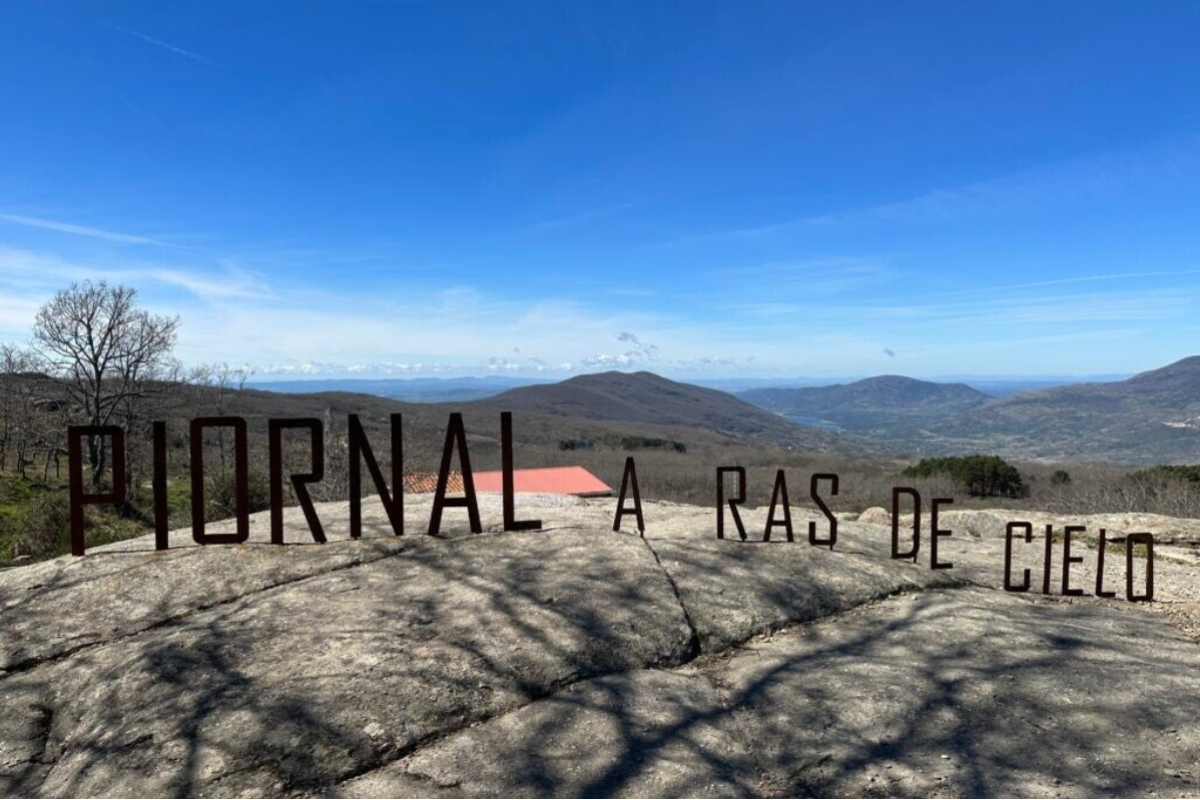 Piornal es un balcón natural colgado entre las nubes, el pueblo más alto de Extremadura,
