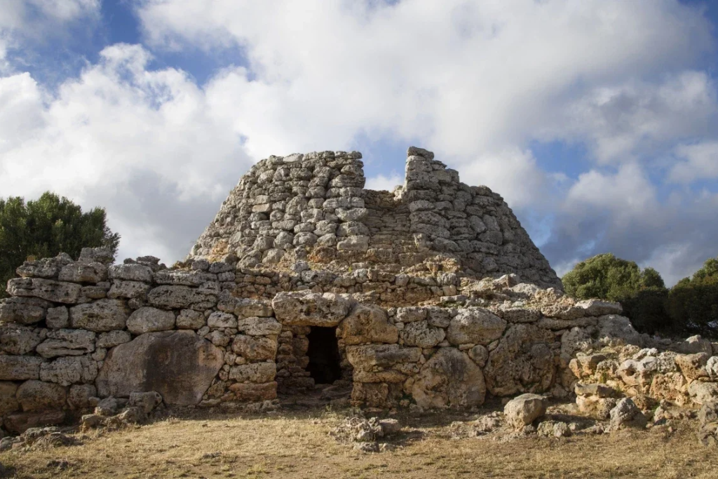 Cornia Nou y Cala Morell, Menorca