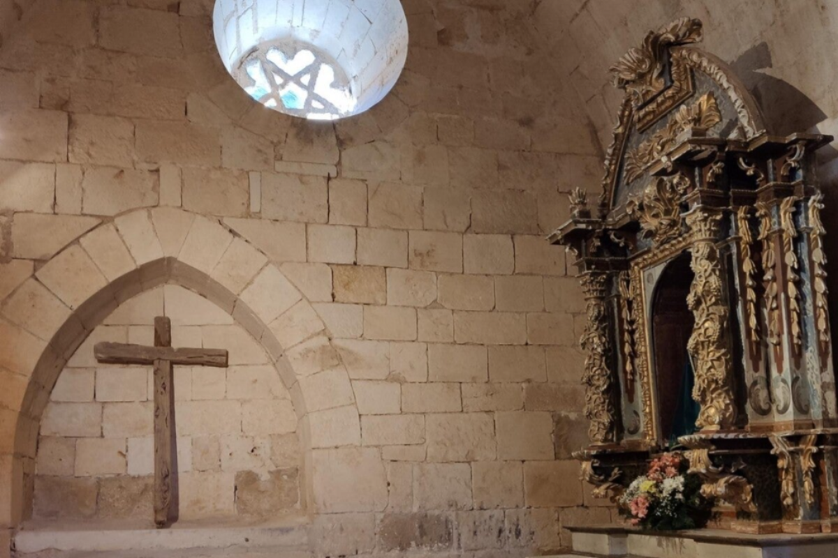 Interior de la Ermita de San Bartolomé en Soria