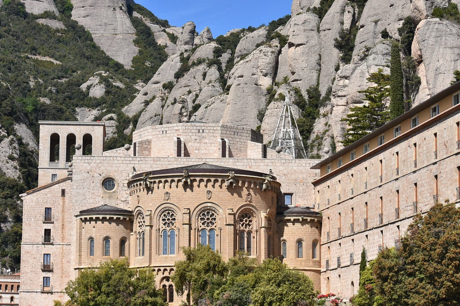 Basílica de Santa María de Montserrat