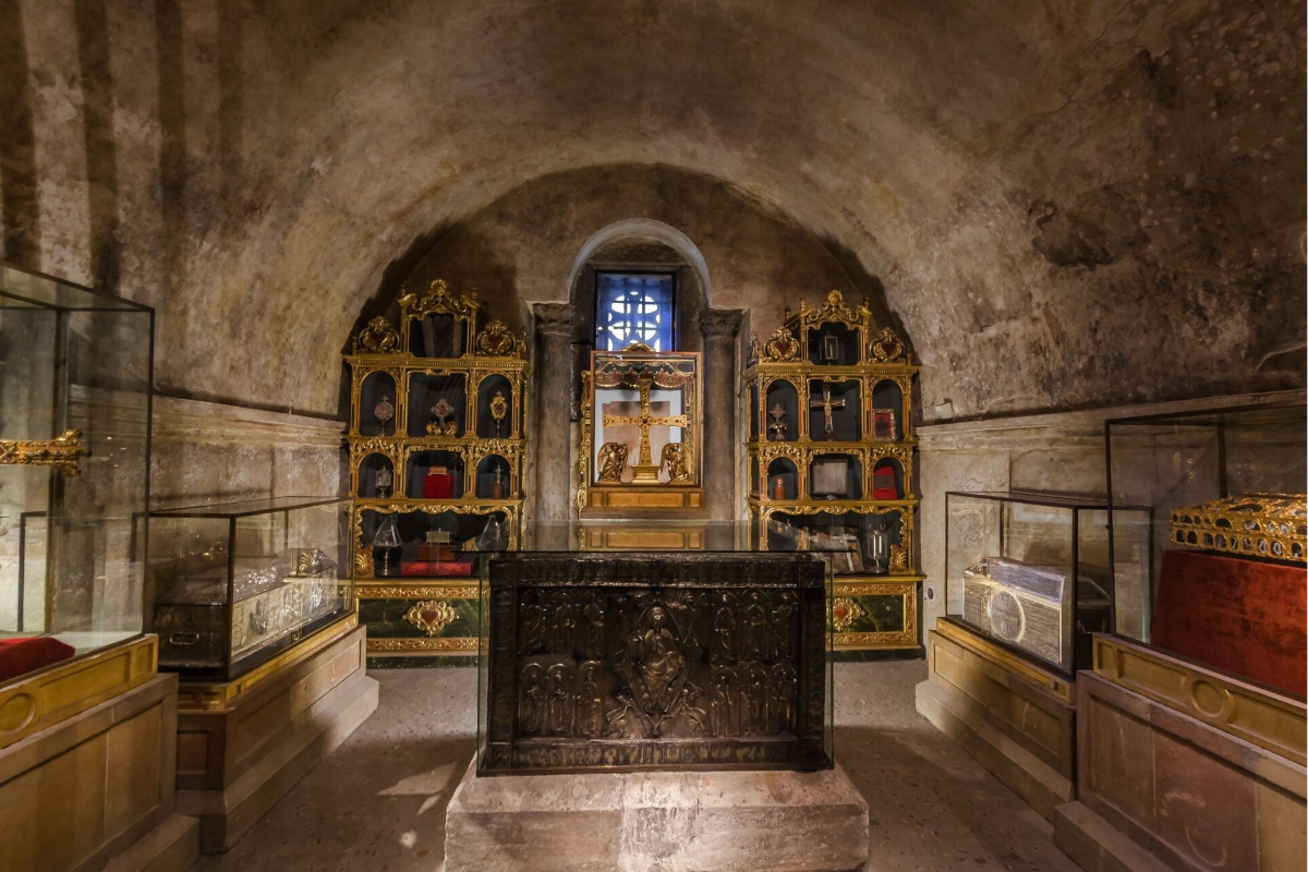 Cámara Santa - Catedral de Oviedo, Asturias