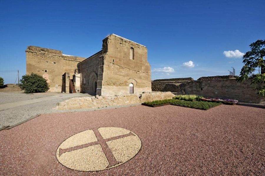 Vista Exterior castillo de Gardeny - Lleida