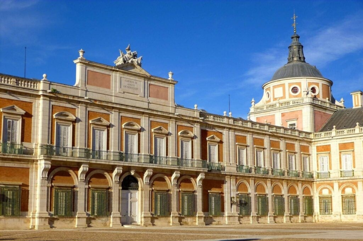 Palacio Real de Aranjuez: esplendor real entre jardines y ríos