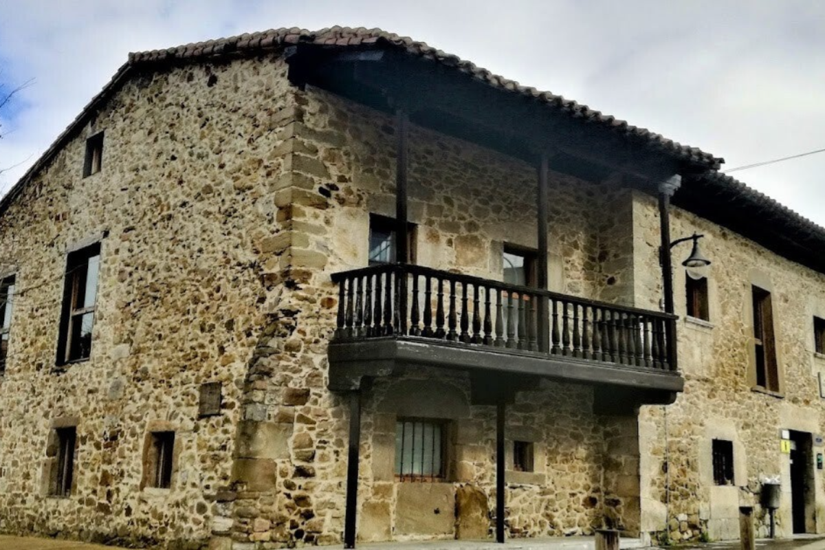 casa historica en pola de laviana