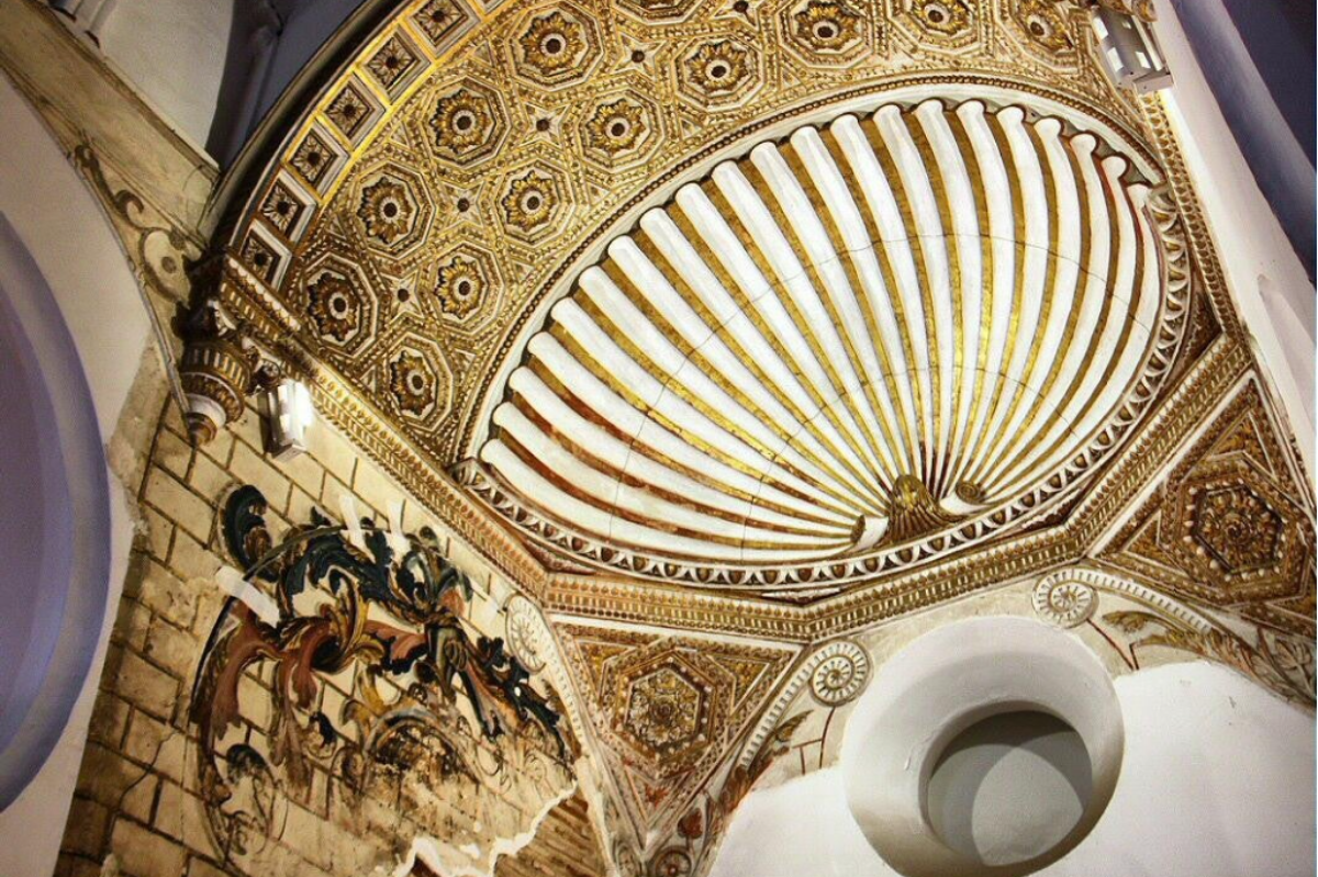 detalle interior Sinagoga de Santa María la Blanca