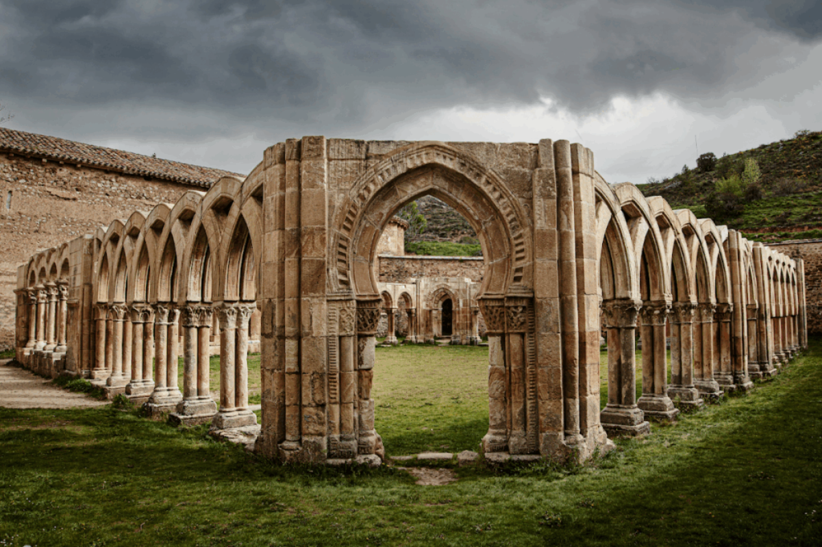 Iglesia y Claustro de San Juan de Duero. La Joya del Misticismo Soriano