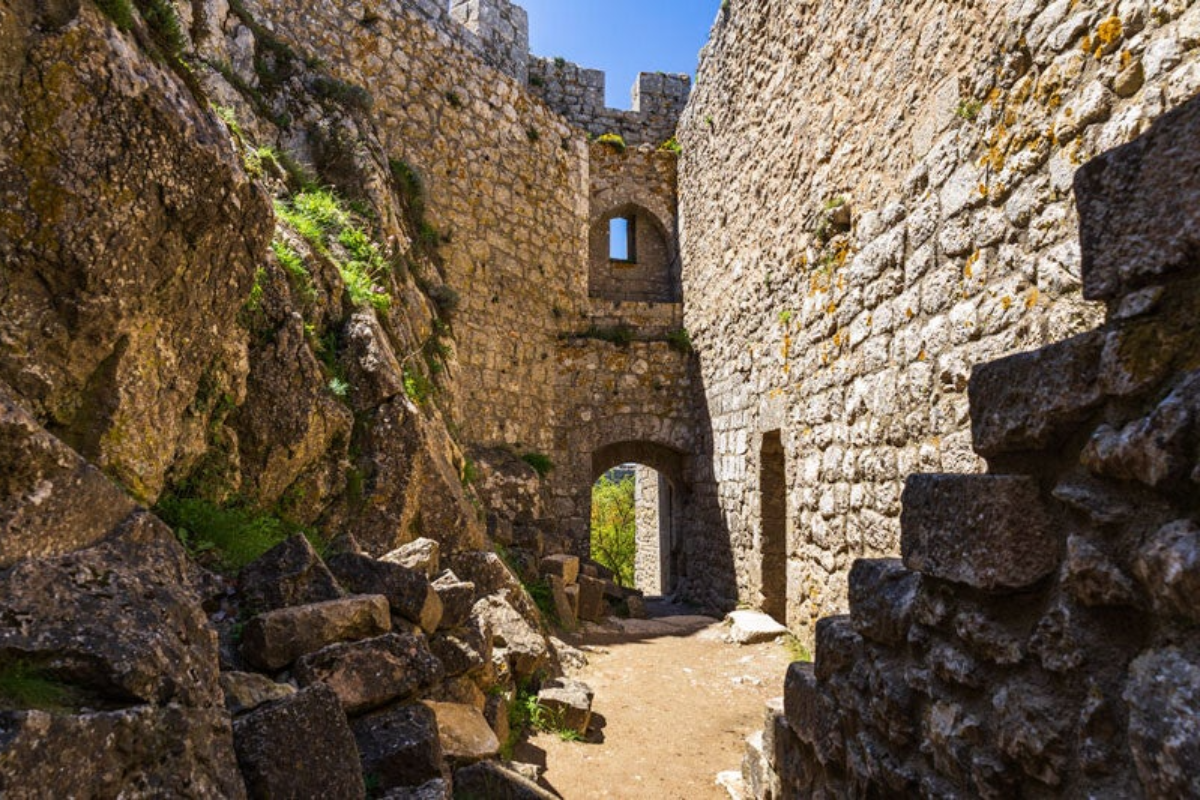 Peyrepertuse — El castillo-dragón del Languedoc