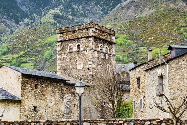 Benasque (pueblo) (La capital alpina del Pirineo aragonés)
