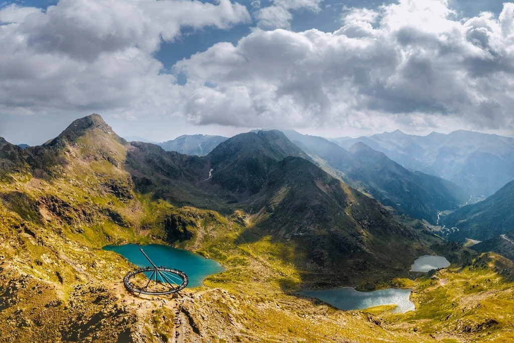 Los Lagos de Tristaina 