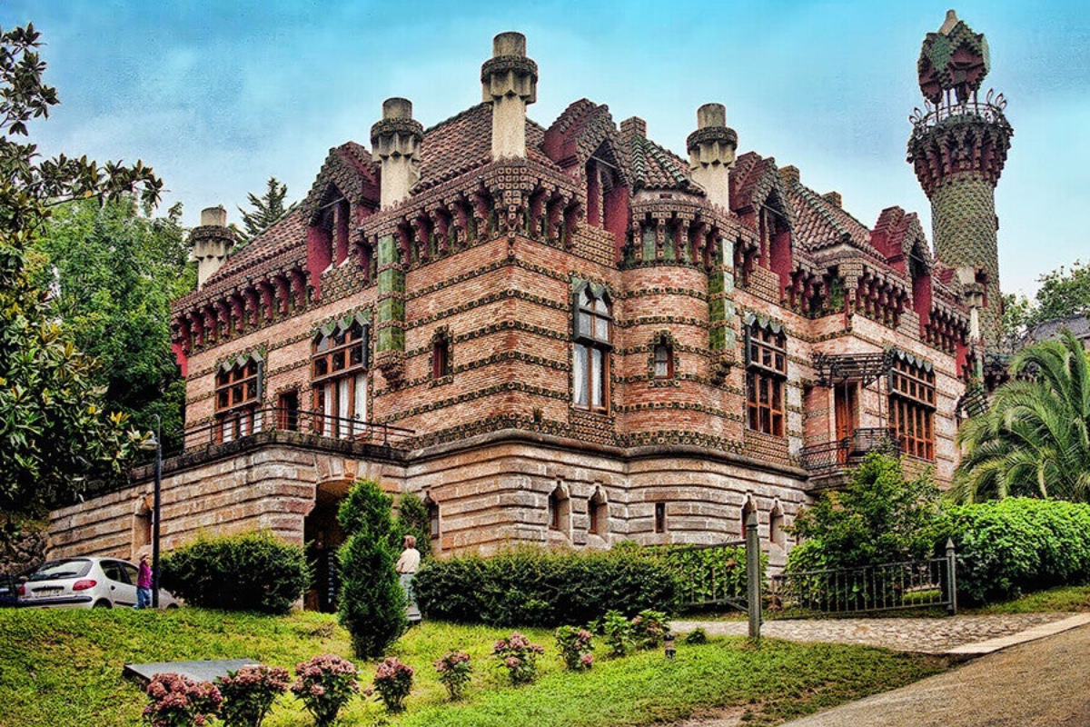 El Capricho de Gaudi, Comillas