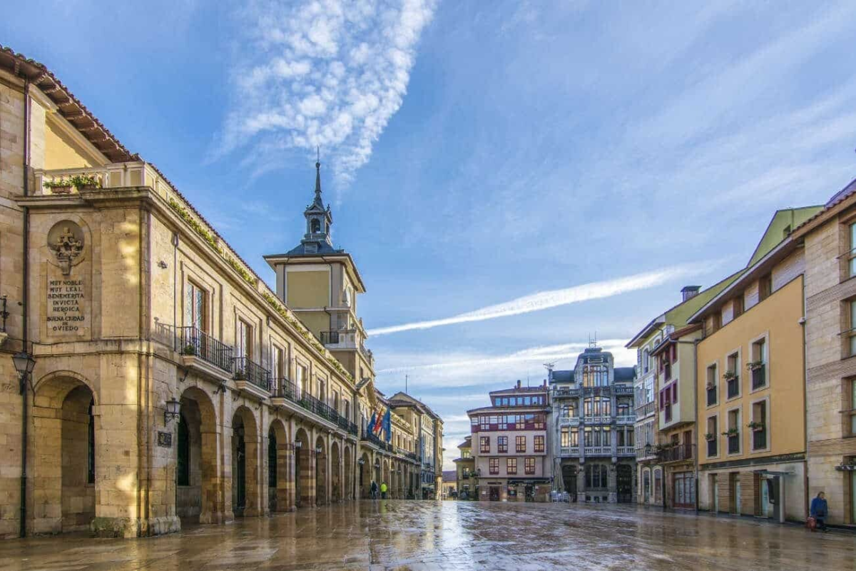 Plaza del Ayuntamiento, Oviedo