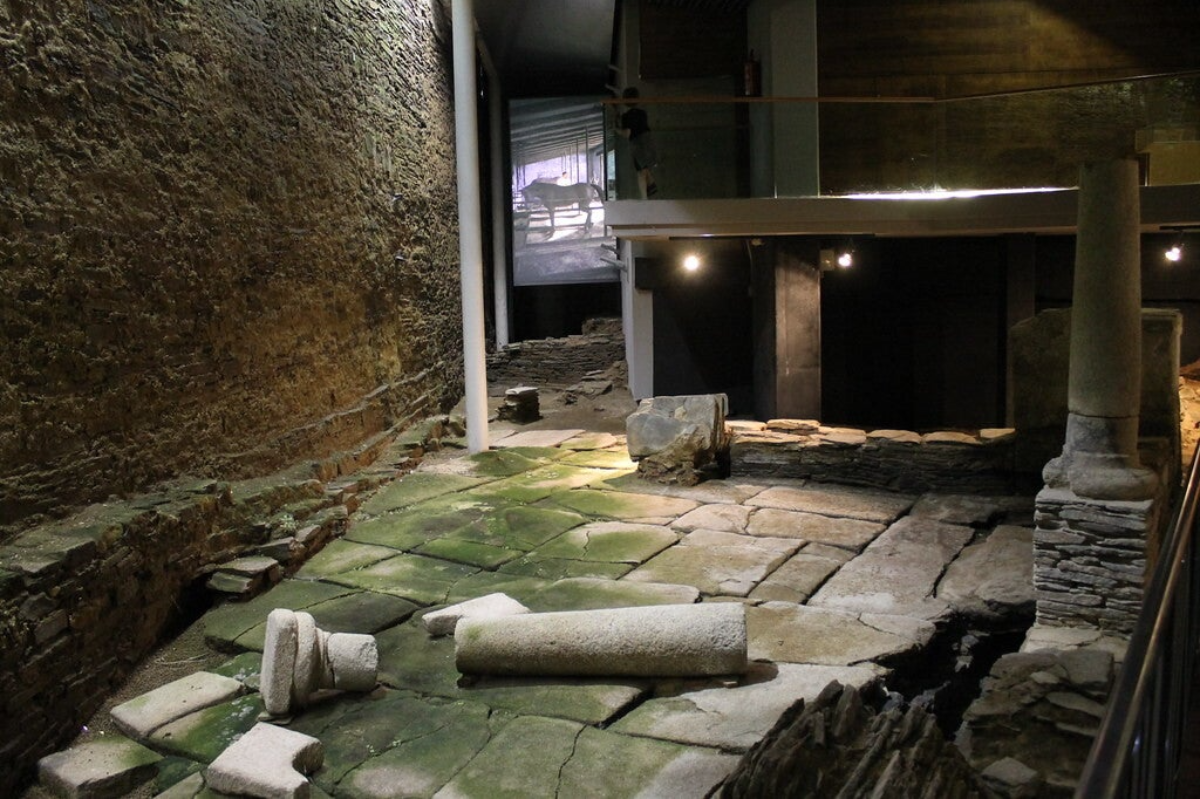 Domus del Mitreo, Lugo