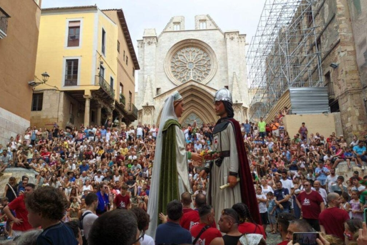 carro con barriles de agua para sant magí