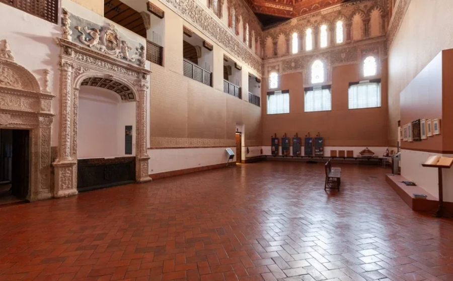 interior Sinagoga del Tránsito