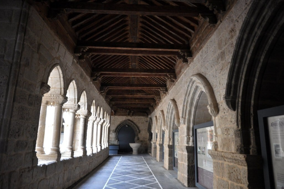Claustro Iglesia de San Juan – Castrojeriz, Burgos
