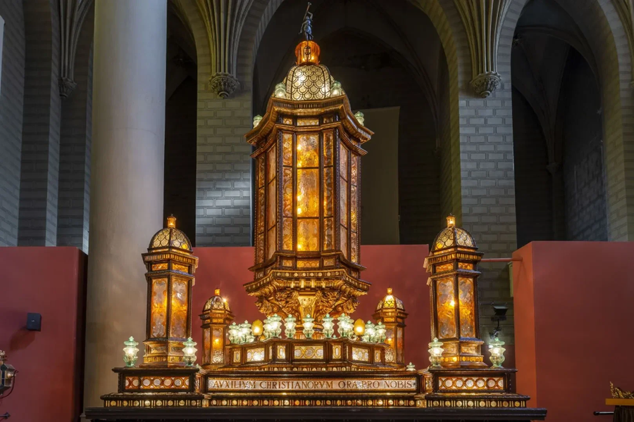 procesion del rosario de cristal en zaragoza