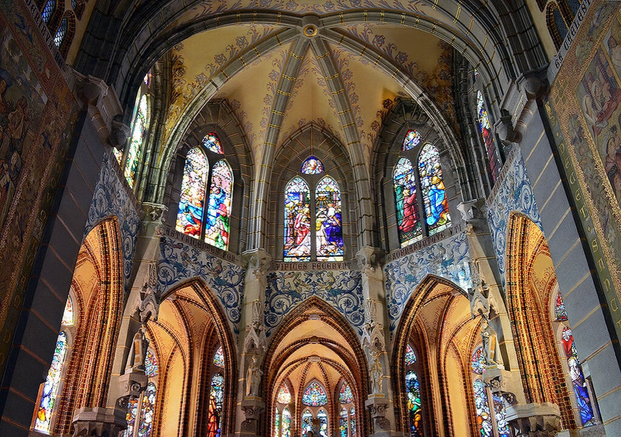 interior Palacio Episcopal de Astorga: la huella de Gaudí