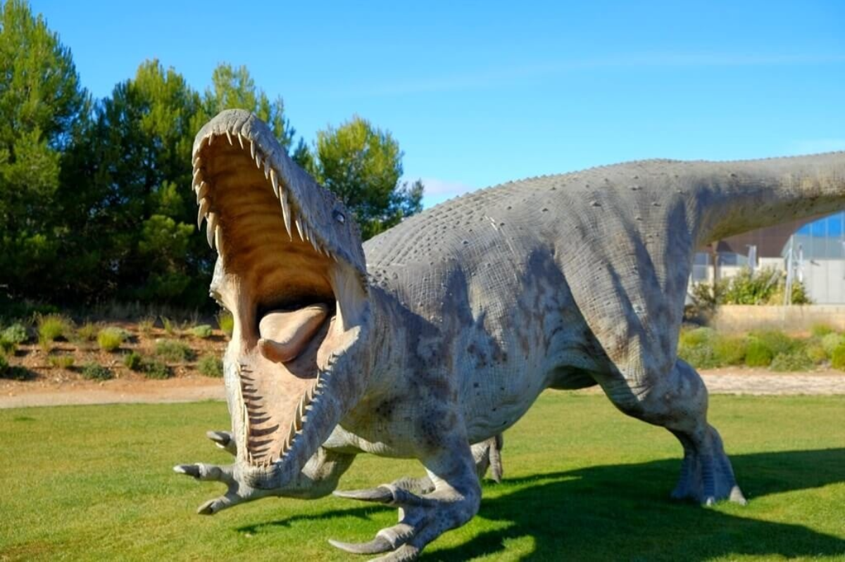 Dinópolis Teruel: Viaje al Mundo de los Gigantes Prehistóricos