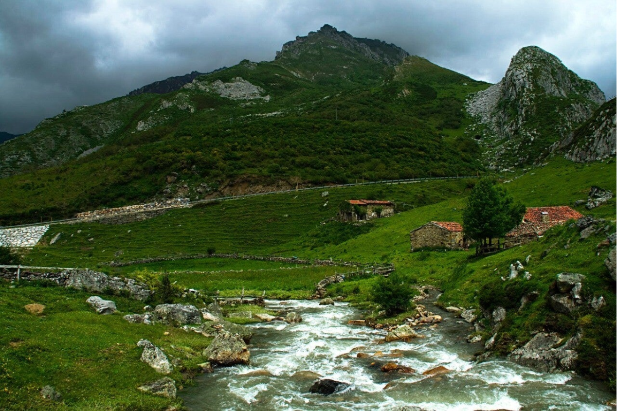 Subida al Puerto de San Isidro y los valles de alta montaña