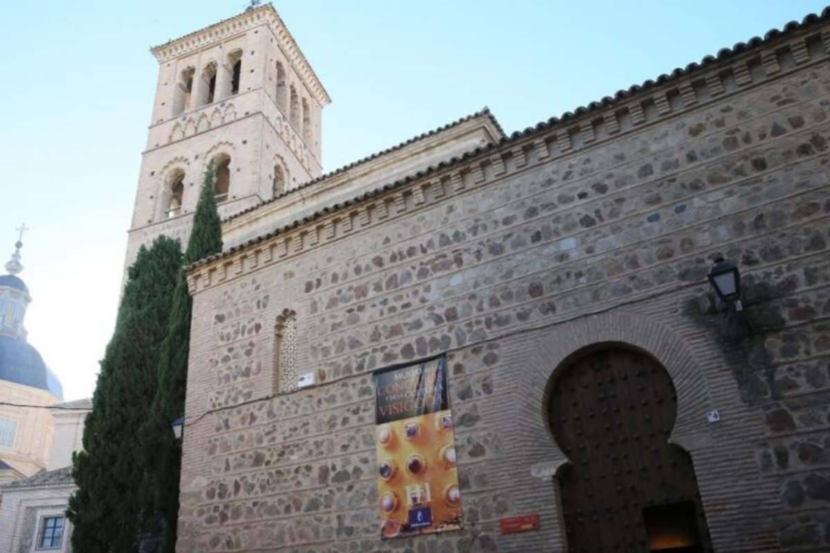 Fachada exterior Iglesia de San Román