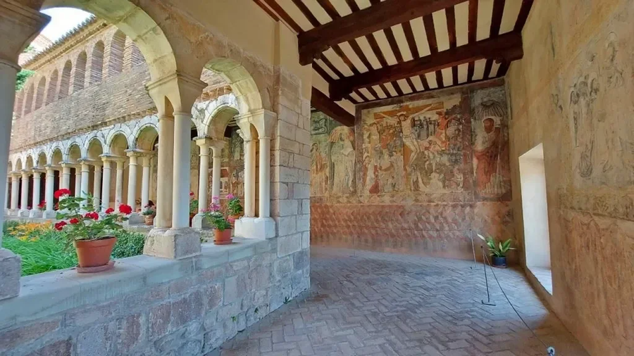 Colegiata de Santa María la Mayor: historia viva entre murallas