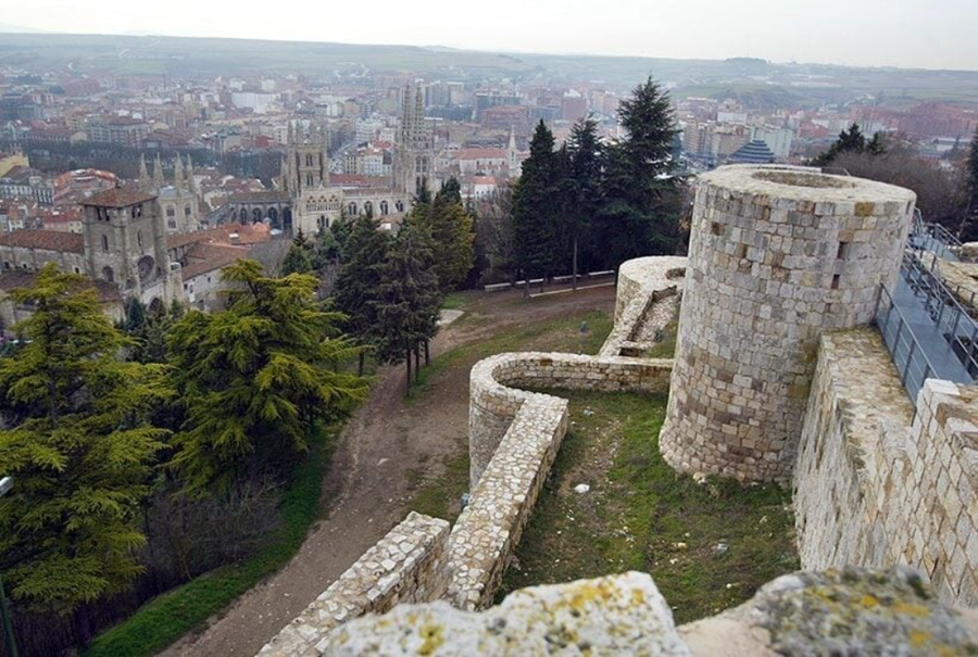 Ruinas del Castillo de Burgos